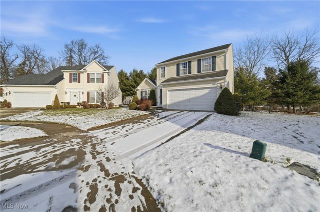 1906 Northgate Circle, Akron, OH 44320