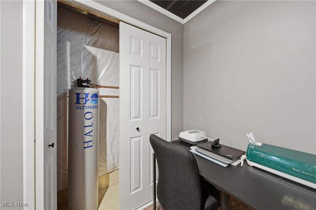 1906 Northgate Circle, Akron, OH 44320