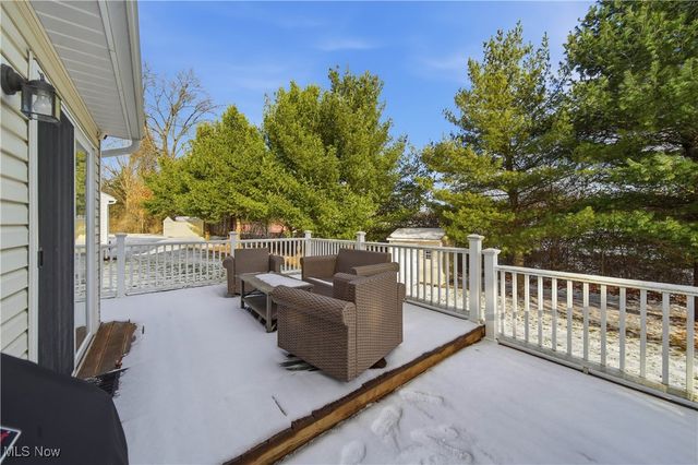 1906 Northgate Circle, Akron, OH 44320