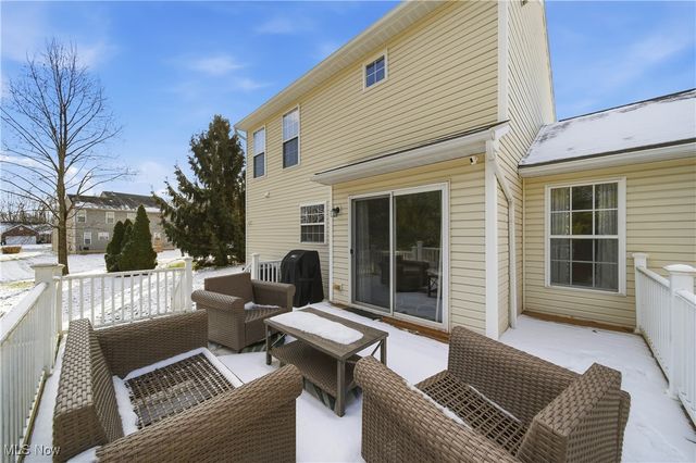 1906 Northgate Circle, Akron, OH 44320