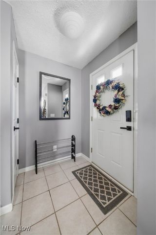 1906 Northgate Circle, Akron, OH 44320