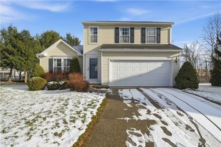 1906 Northgate Circle, Akron, OH 44320