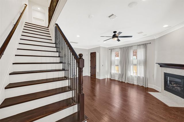 2110 Winbern Street, Houston, TX 77004
