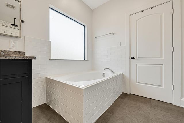 2110 Winbern Street, Houston, TX 77004