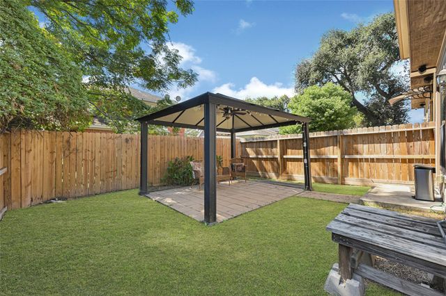 2110 Winbern Street, Houston, TX 77004