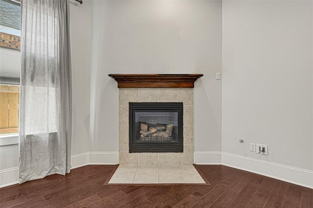 2110 Winbern Street, Houston, TX 77004