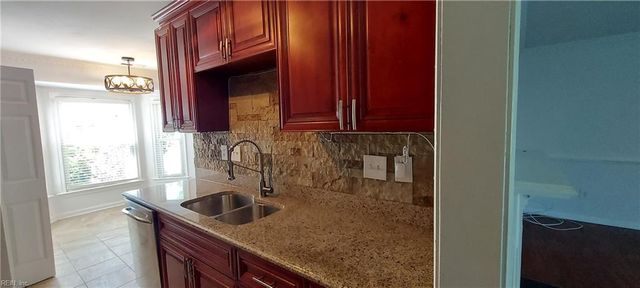 5617 Gates Landing RD, Virginia Beach, VA 23464