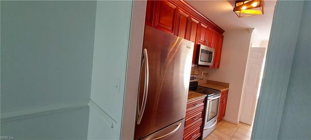 5617 Gates Landing RD, Virginia Beach, VA 23464
