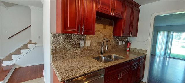 5617 Gates Landing RD, Virginia Beach, VA 23464