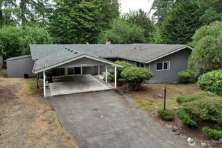 2305 Lakemoor Drive SW, Olympia, WA 98512