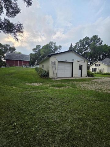 7973 Sandy Ridge ROAD, Kewaskum, WI 53040