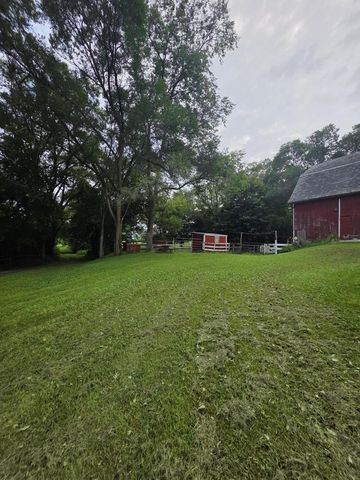 7973 Sandy Ridge ROAD, Kewaskum, WI 53040