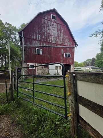 7973 Sandy Ridge ROAD, Kewaskum, WI 53040