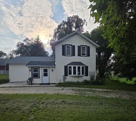 7973 Sandy Ridge ROAD, Kewaskum, WI 53040