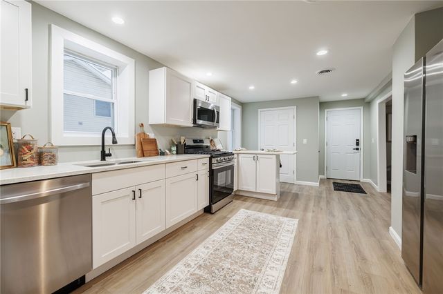 105 Madison Street, East Rochester, NY 14445