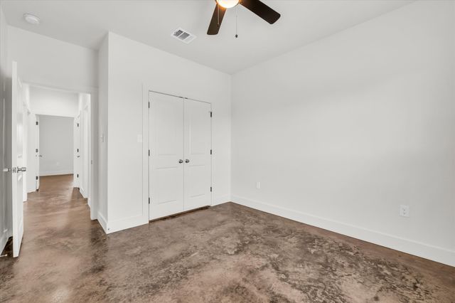 110 Indian Trails Road, Riesel, TX 76682