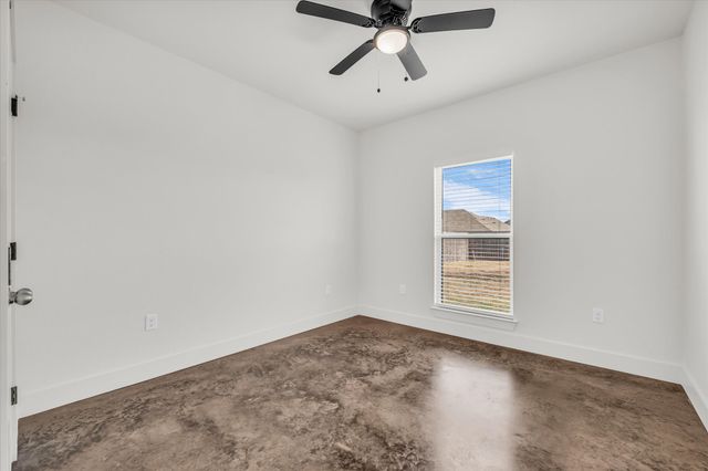 110 Indian Trails Road, Riesel, TX 76682