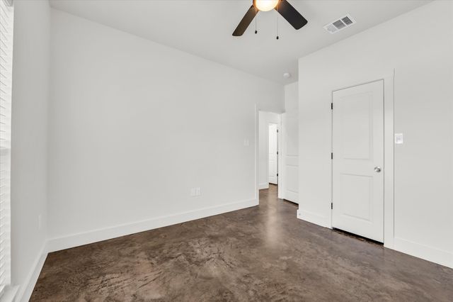 110 Indian Trails Road, Riesel, TX 76682