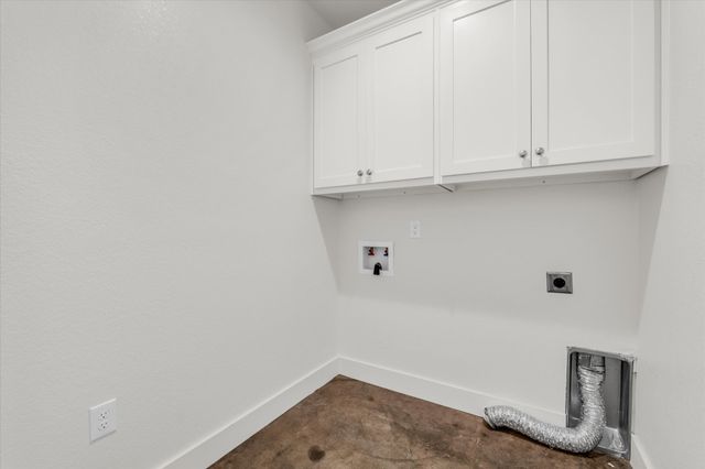 110 Indian Trails Road, Riesel, TX 76682