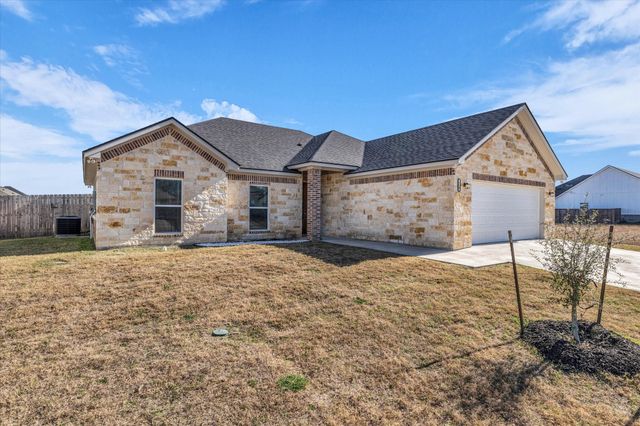 110 Indian Trails Road, Riesel, TX 76682