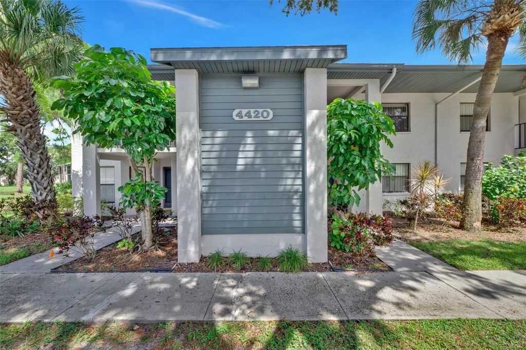 4420 46TH AVENUE W 202, BRADENTON, FL 34210 — exterior