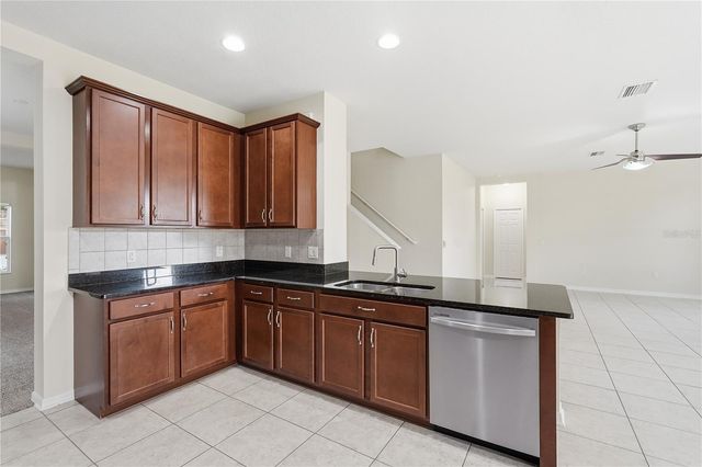 20203 AUTUMN FERN AVENUE, Tampa, FL 33647