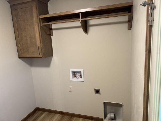 3716 EDWINA DRIVE, De Pere, WI 54115