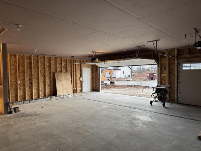 3716 EDWINA DRIVE, De Pere, WI 54115