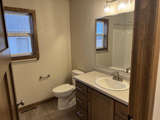 3716 EDWINA DRIVE, De Pere, WI 54115