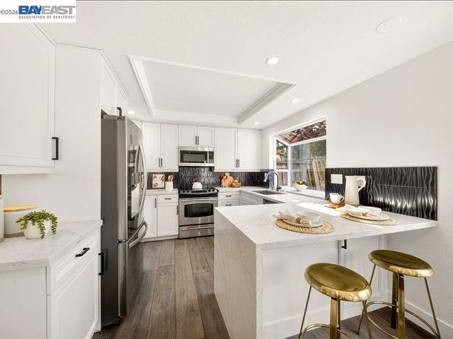 11776 Shadow Dr, Dublin, CA 94568