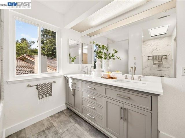 11776 Shadow Dr, Dublin, CA 94568