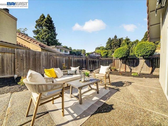 11776 Shadow Dr, Dublin, CA 94568