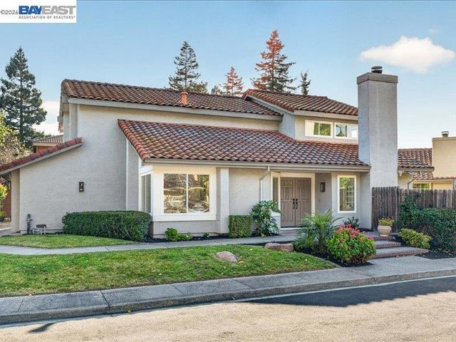11776 Shadow Dr, Dublin, CA 94568