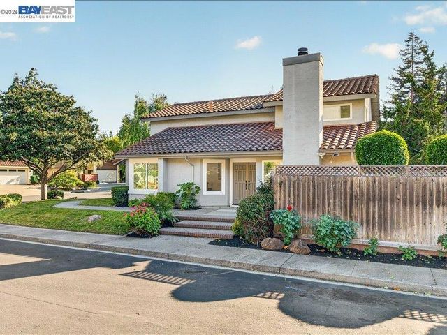 11776 Shadow Dr, Dublin, CA 94568
