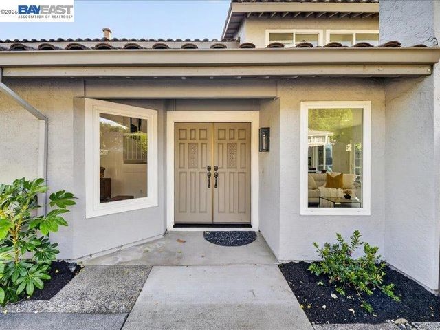 11776 Shadow Dr, Dublin, CA 94568