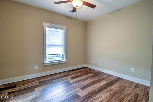 2049 Presley Crossing, Jonesborough, TN 37659