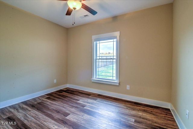 2049 Presley Crossing, Jonesborough, TN 37659