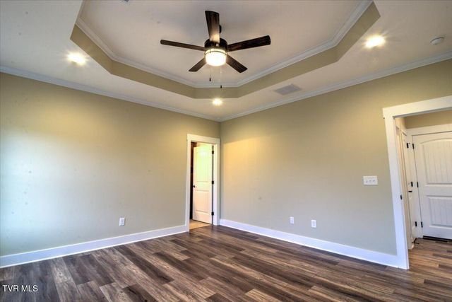 2049 Presley Crossing, Jonesborough, TN 37659