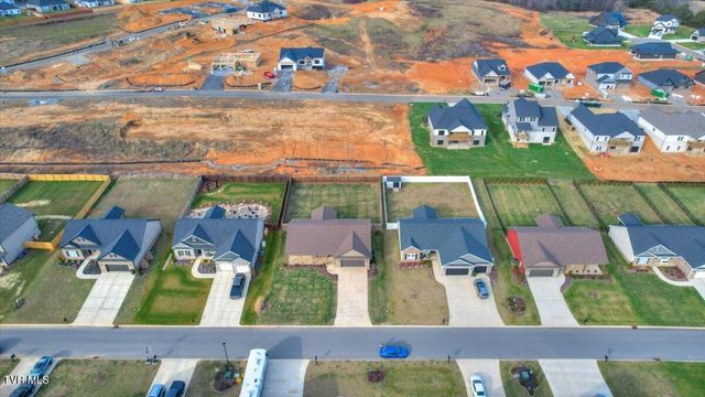 2049 Presley Crossing, Jonesborough, TN 37659