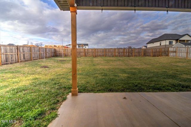 2049 Presley Crossing, Jonesborough, TN 37659