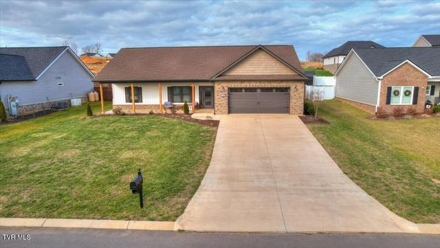 2049 Presley Crossing, Jonesborough, TN 37659