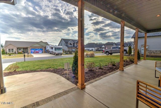 2049 Presley Crossing, Jonesborough, TN 37659