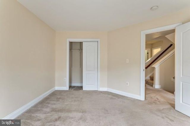 5053 DONOVAN DR, Alexandria, VA 22304
