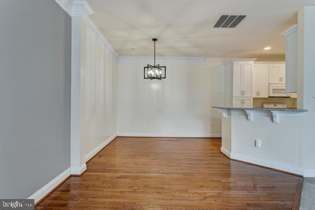 5053 DONOVAN DR, Alexandria, VA 22304