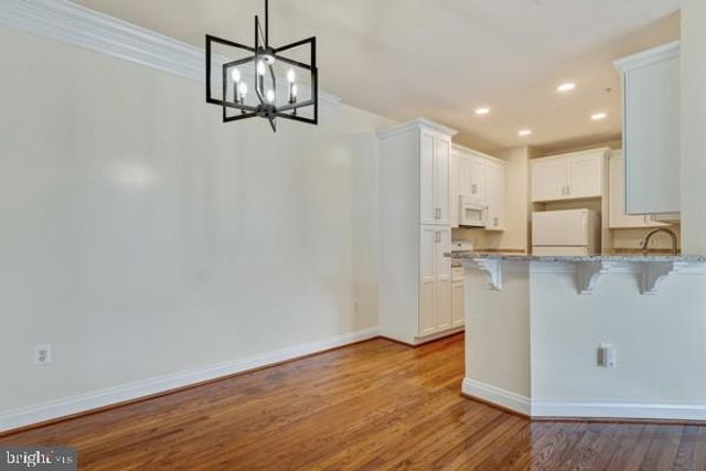 5053 DONOVAN DR, Alexandria, VA 22304