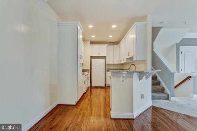 5053 DONOVAN DR, Alexandria, VA 22304