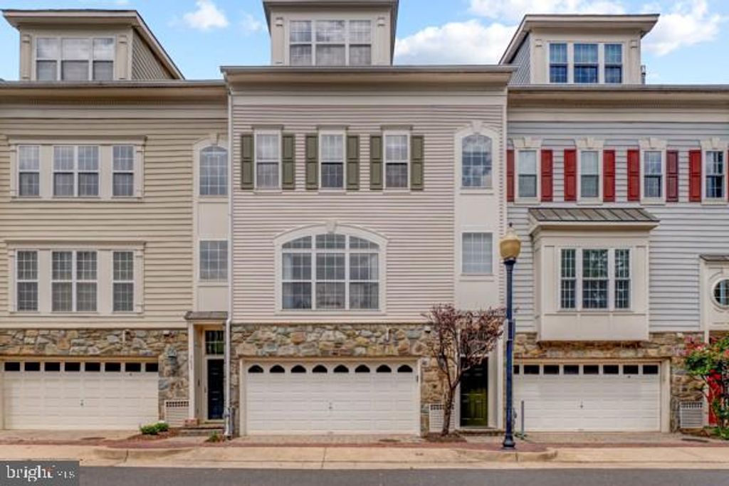 5053 DONOVAN DR, Alexandria, VA 22304
