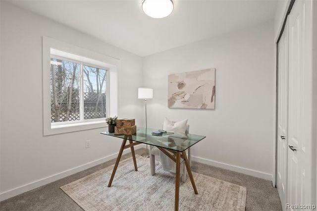 970 Henderson Avenue, Waterford, MI 48328