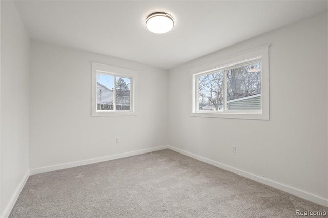 970 Henderson Avenue, Waterford, MI 48328