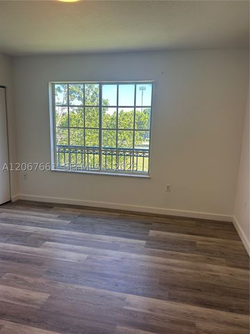 3584 NW 13th St, Lauderhill, FL 33311